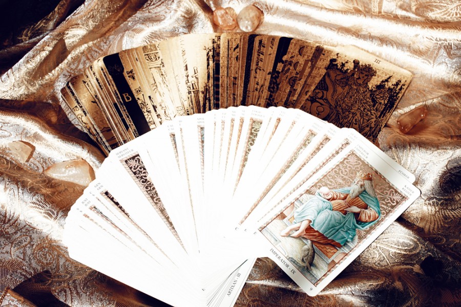 Carte de voyance : sur quel jeu de carte faut-il s'orienter ?