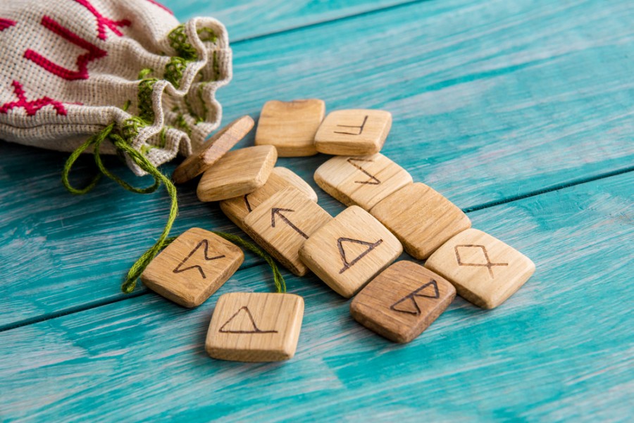 Rune de l'amour : comment l'interpréter dans une relation ?